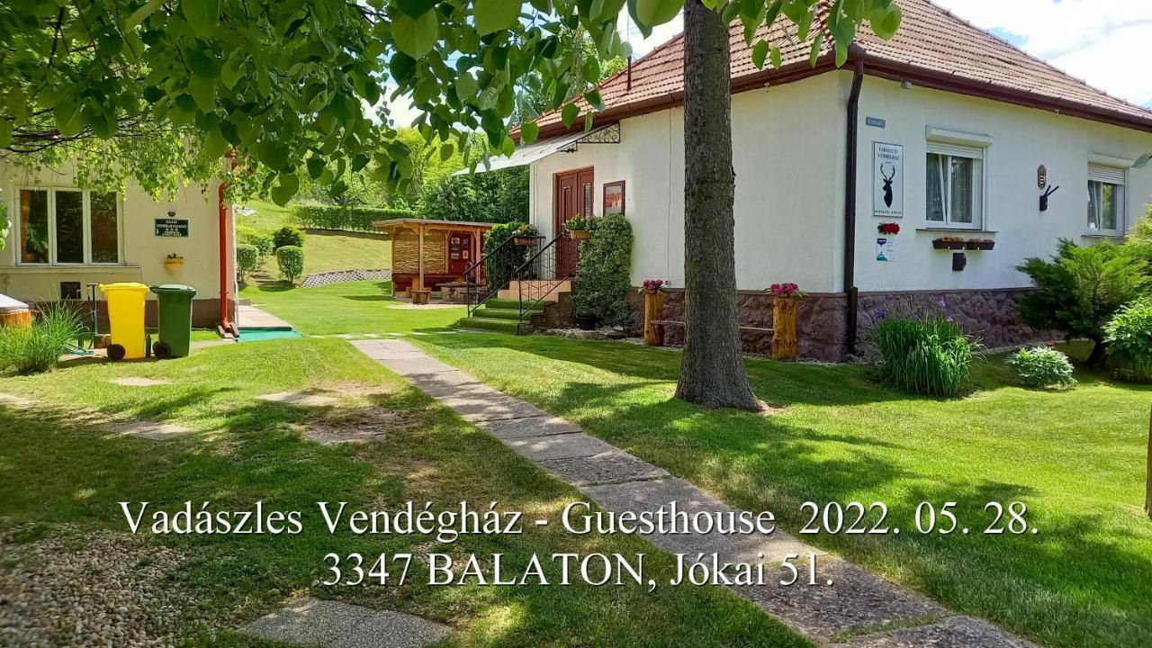 Vadaszles Vendeghaz Bukkszentmarton Buitenkant foto